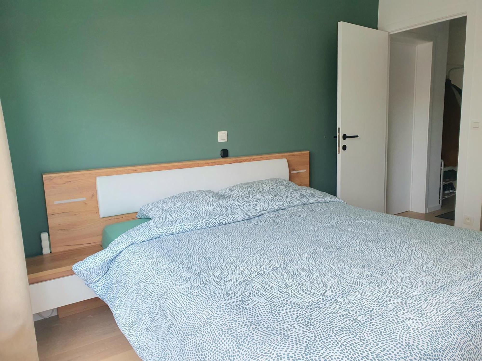 Skaai Five - Newly Renovated 2 Bedrooms Apartment ออสเทนด์ ภายนอก รูปภาพ